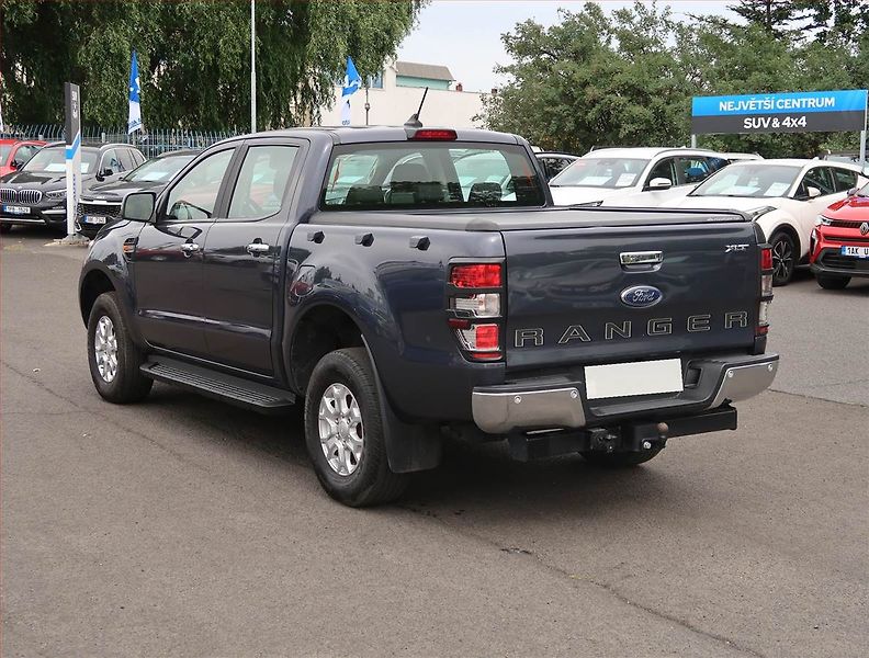 Ford Ranger (2022) XLT 2.0 EcoBlue - fotka 4 z 19