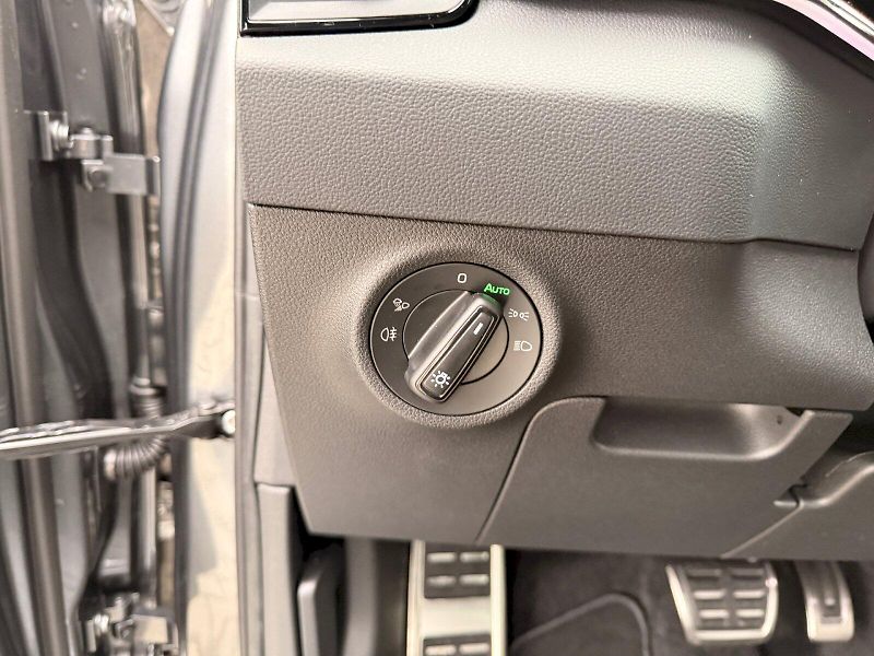 Škoda Karoq (2025) SPORTLINE TSI 1.5/110KW 7AP - fotka 9 z 35