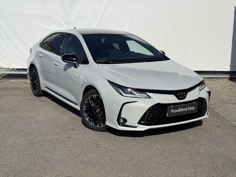 Toyota Corolla 1,8 GR sport - fotka 3 z 19