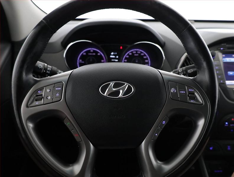 Hyundai ix35 (2015) 2.0 CRDi, 4X4, Serv.kniha - fotka 8 z 17