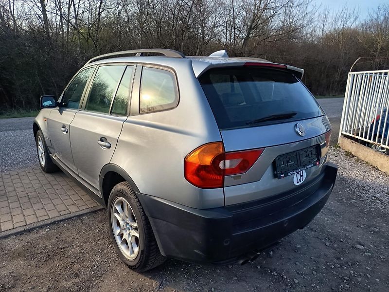 BMW X3 (2004) 3.0i automat - fotka 14 z 38