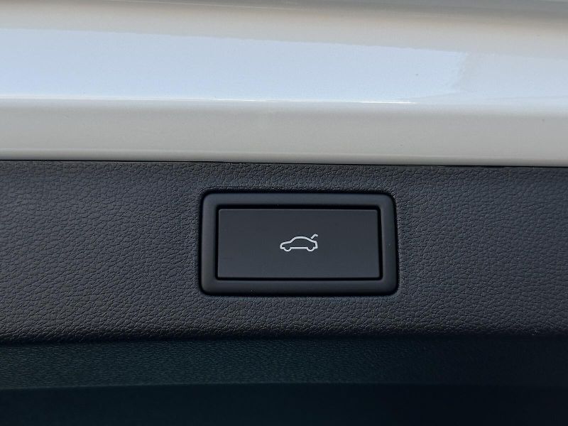 Škoda Kamiq 1.5TSi DSG 150PS LED V.Cockpit - fotka 42 z 46