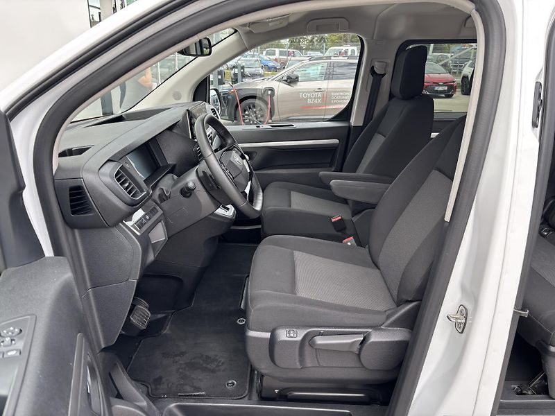 Toyota ProAce Verso (2025) L2 Business 8S 2,0D 132kW MT - fotka 6 z 13