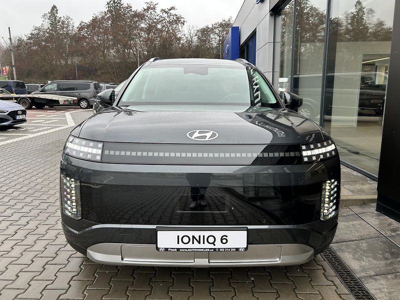 Hyundai Ioniq 9 7S 2WD STYLE COMFORT - fotka 2 z 52
