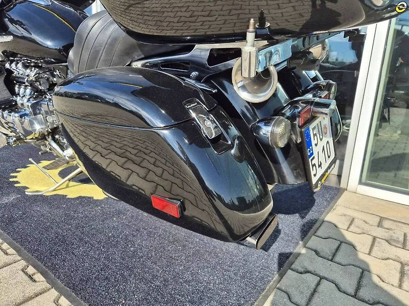 Honda F6C Valkyrie (1999) GL 1500 CF Valkyrie - fotka 18 z 22
