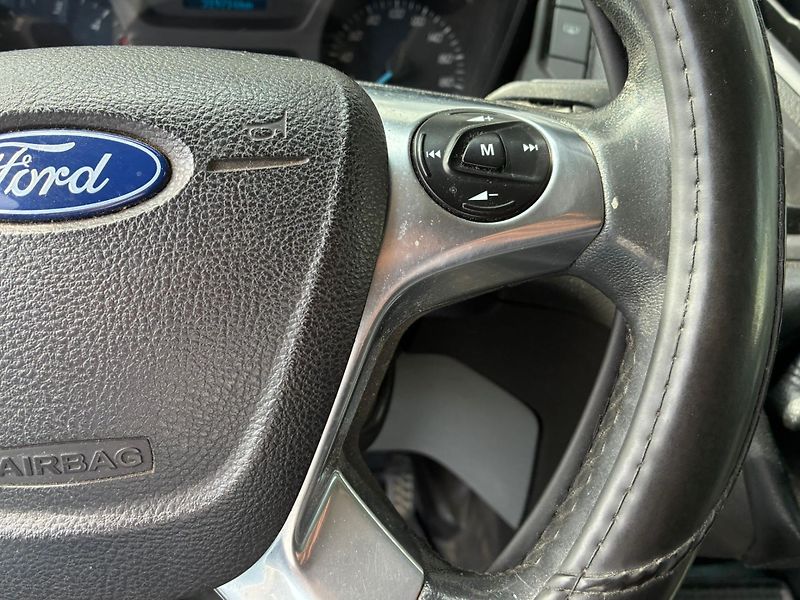 Ford Transit Custom (2014) 2.2TDCi, 92KW, 6 MÍST - fotka 21 z 25