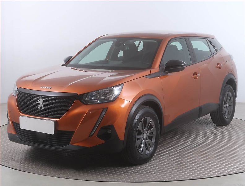 Peugeot 2008 (2022) Active 1.2 PureTech - fotka 2 z 15