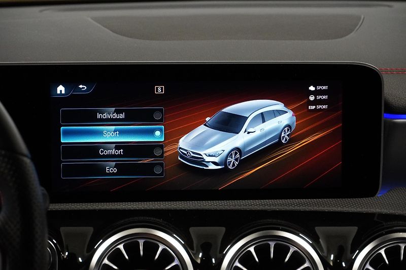 Mercedes-Benz CLA 200d,AMG,ČR,DPH,Kamera,Keyless - fotka 32 z 33