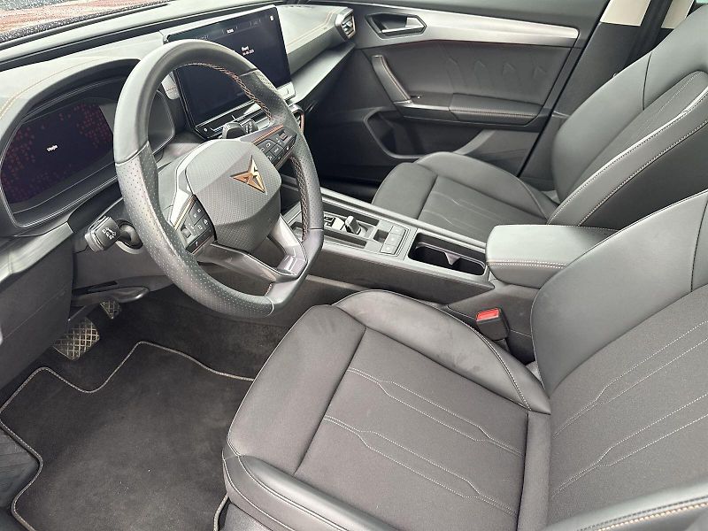 Cupra Formentor (2023) 1.5 TSI DSG - fotka 8 z 33