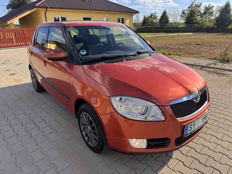 Škoda Fabia 1.4i 63Kw SPORT - fotka 3 z 23