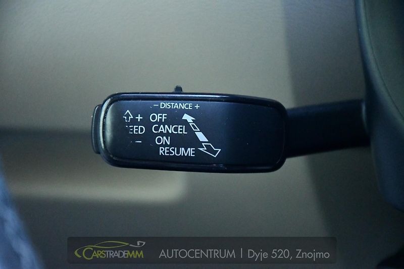 Škoda Octavia 1,6TDi STYLE - fotka 31 z 53