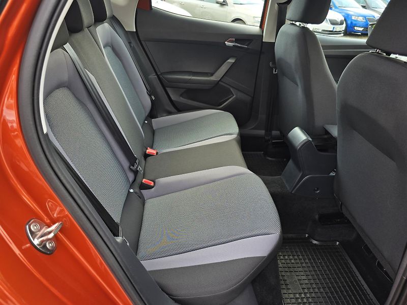 Seat Arona DSG TSI FULL LED NAVI 1Majitel - fotka 18 z 32