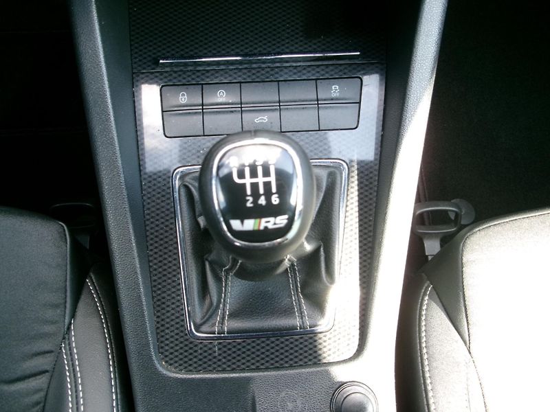 Škoda Octavia (2014) 2,0TSi VRS AC TEMP VÝHŘEV - fotka 25 z 39