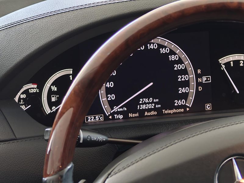 Mercedes-Benz CL 500 AMG - fotka 15 z 35