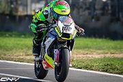 Desetiletý Šimon Kučeřík je mistr České a Slovenské republiky v silničních motocyklových závodech miniracing.