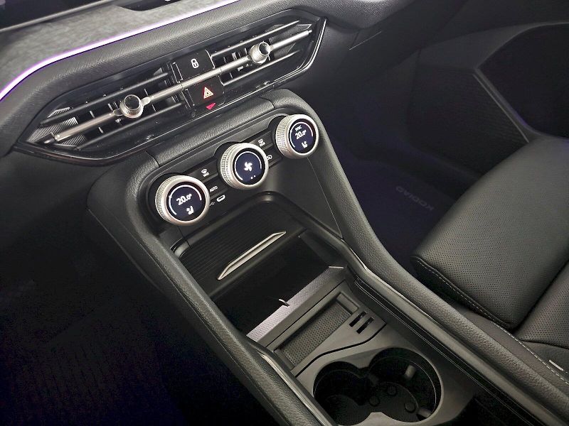 Škoda Kodiaq (2025) 2,0 TSI 150KW 4X4 EXCLUSIVEWEB - fotka 28 z 35