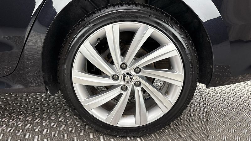 Škoda Octavia 1.5 TSI Style - fotka 19 z 25