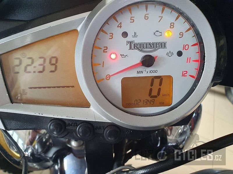 Triumph Speed Triple (2006) - fotka 9 z 9