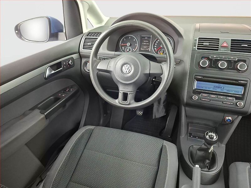 Volkswagen Touran (2011) 1.6 TDI, nová STK - fotka 7 z 14