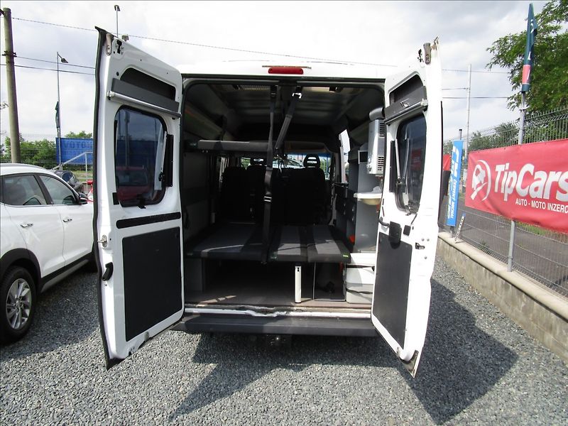 Peugeot Boxer 2.2HDi, Obytný, 5 míst - fotka 59 z 67