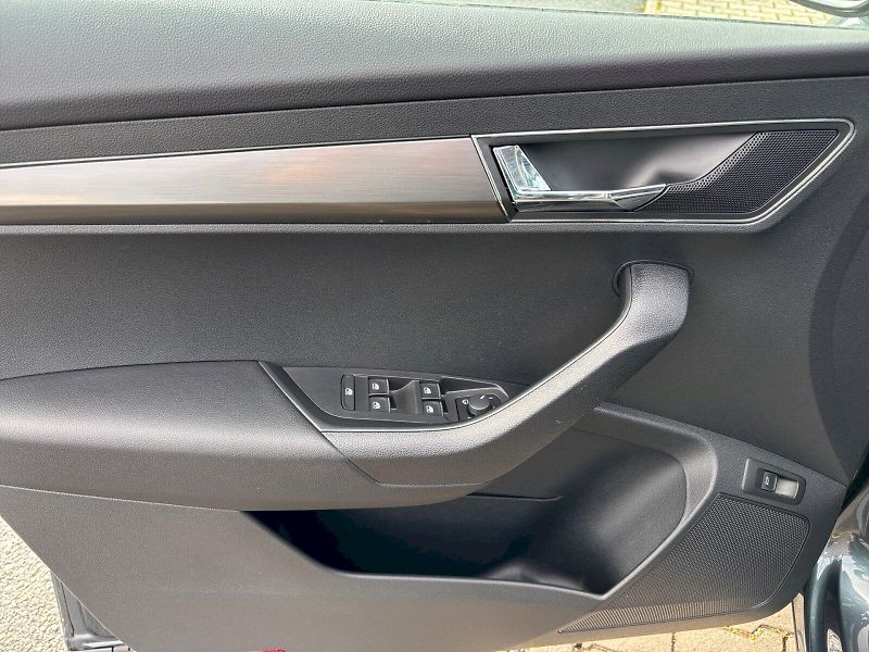 Škoda Karoq (2018) STYLE TSI 1.5/110KW 6MP - fotka 21 z 34