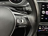 Volkswagen Tiguan 1,5 TSi DSG HUD KAMERA TAŽNÉ - náhled 11