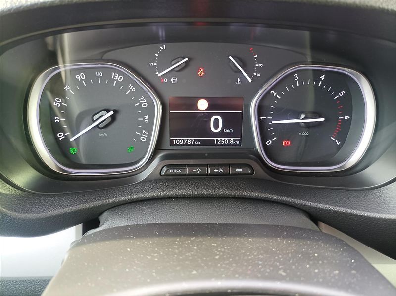 Toyota ProAce Verso 2,0 Shuttle Business 8S L2 - fotka 16 z 20
