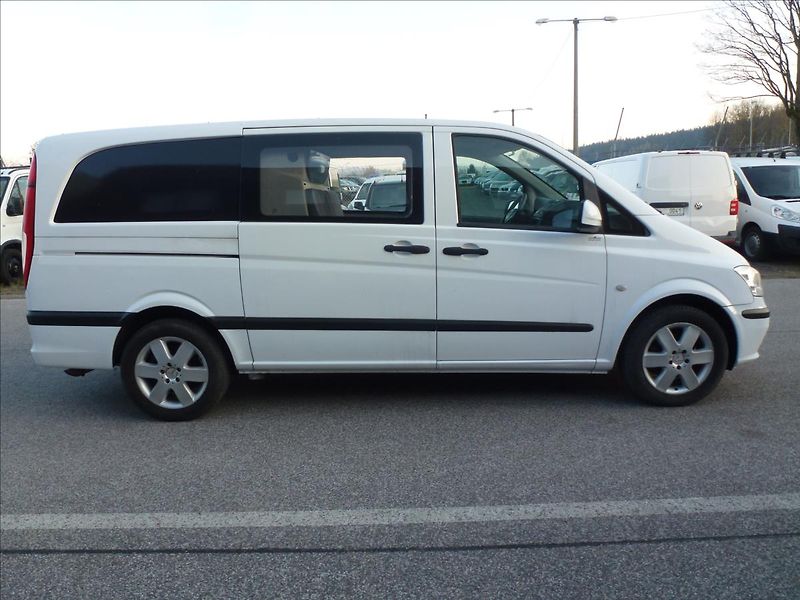 Mercedes-Benz Vito 2,2 113CDI  KAWA 5 míst - fotka 5 z 46