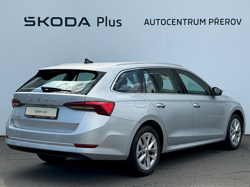 Škoda Octavia (2021) Combi 2.0 TDI 85kW Style - fotka 2 z 35