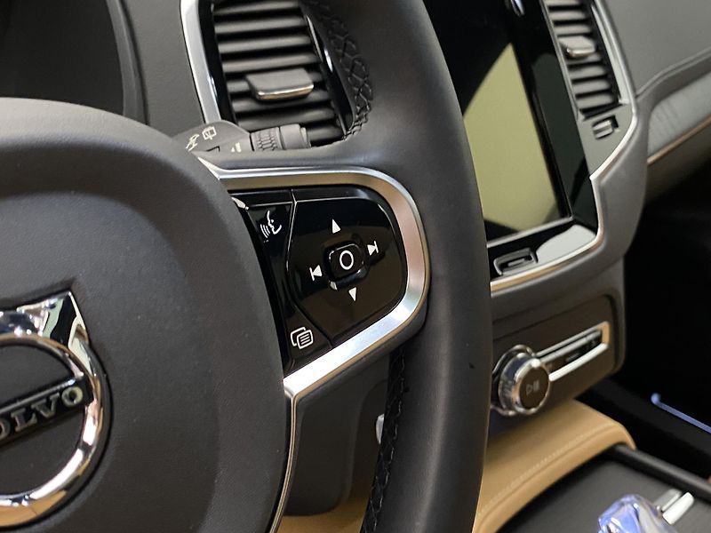 Volvo XC90 B5 AWD BRIGHT ULTRA AUT CZ 7m - fotka 21 z 66