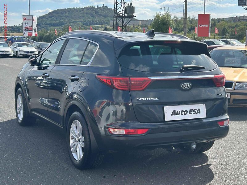 Kia Sportage (2017) 2.0CRDi 4x4, AT. výhřev sed. - fotka 6 z 19