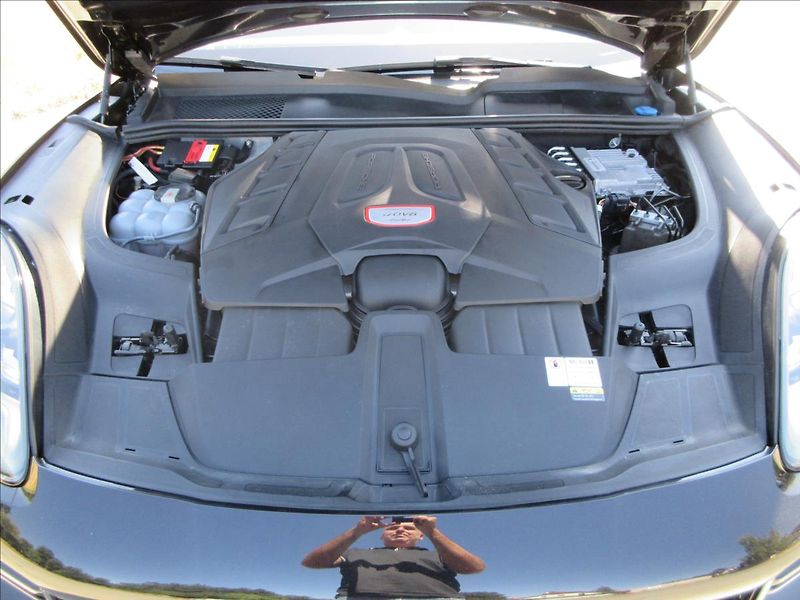 Porsche Cayenne 4,0 Turbo, Coupe, Chrono Matri - fotka 44 z 46