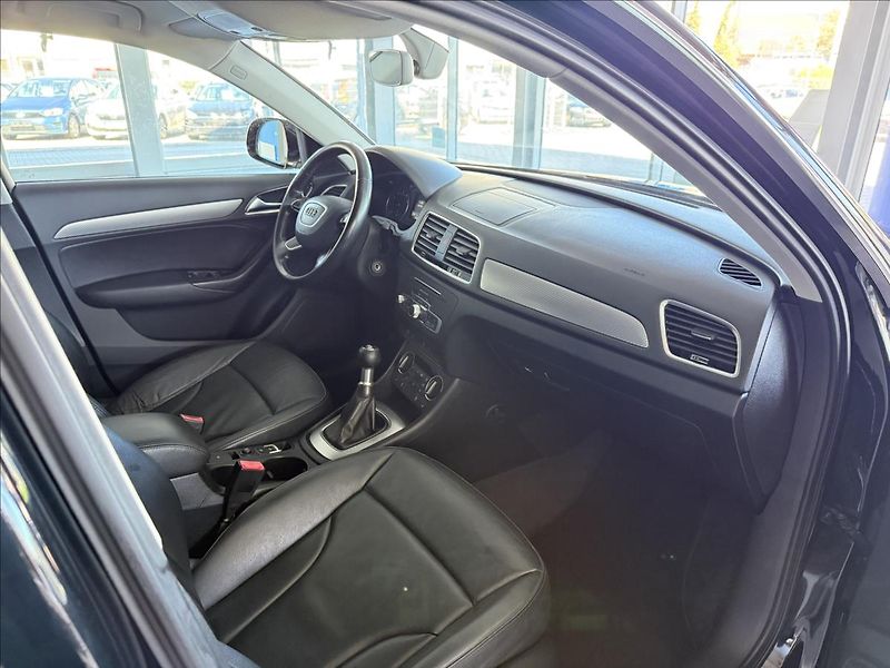 Audi Q3 1,4   TSI 110kW,SERVISKA,TAŽNE - fotka 8 z 24