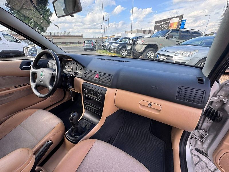 Škoda Octavia (2004) 1,9 TDI 81 KW ELEGANCE TAŽNÉ - fotka 33 z 42