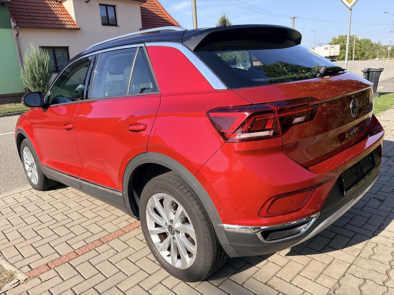 Volkswagen T-Roc 1.0TSI SPORT IQ LIGHT - fotka 3 z 46