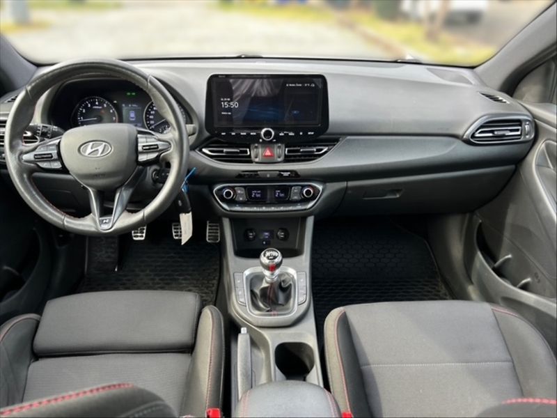 Hyundai i30 1,5 T-GDI N Line - fotka 9 z 11