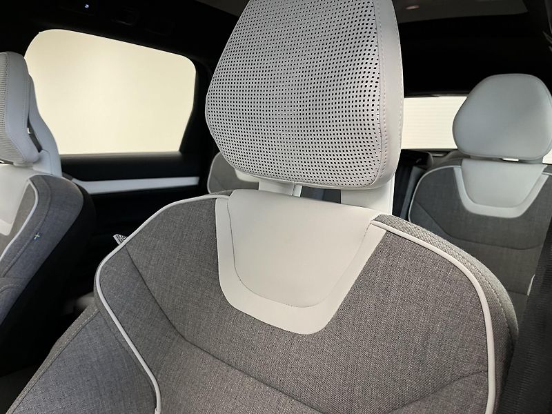 Volvo EX90 (2025) - fotka 14 z 33