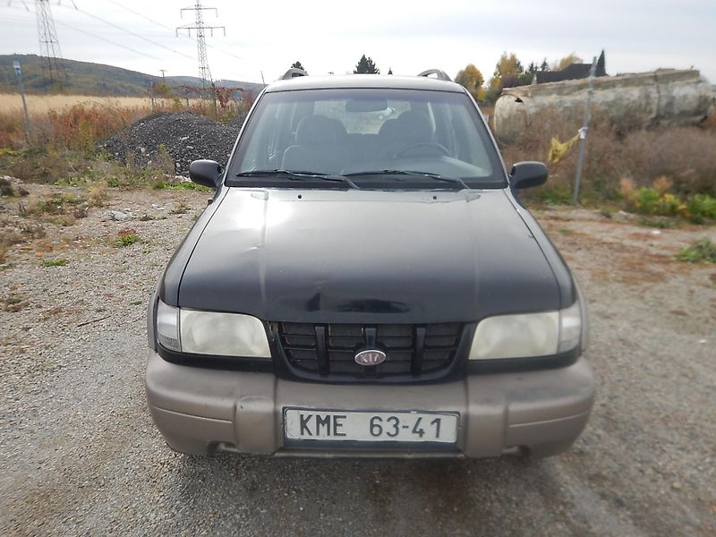 Kia Sportage 2.0 i, 4x4, TAŽNÉ - fotka 3 z 13