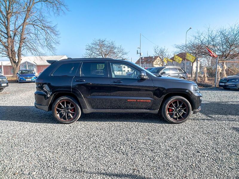 Jeep Grand Cherokee (2016) 3.0CRD 184KW - SUMMIT - fotka 4 z 53