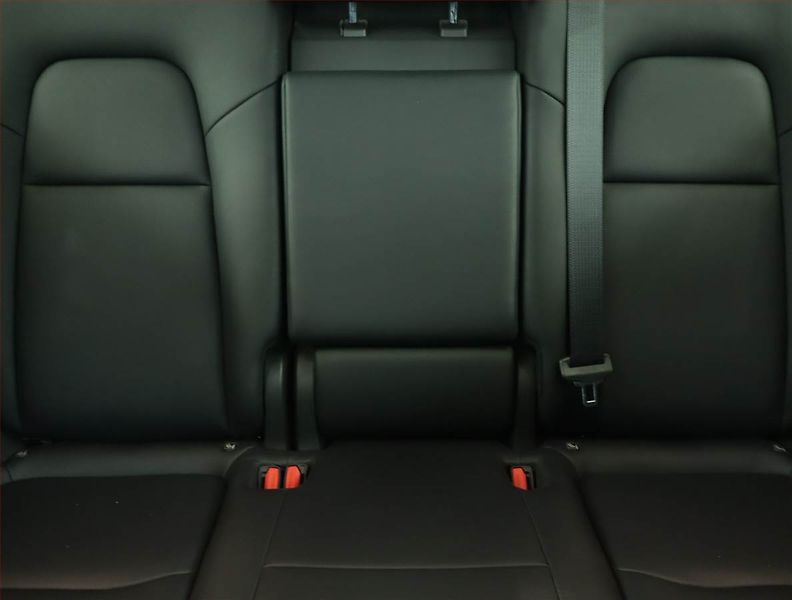 Tesla Model Y (2023) Long Range AWD 79kWh, SoH 86% - fotka 10 z 20