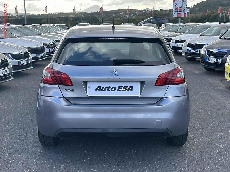 Peugeot 308 (2015) 1.2 PT, 1.maj,ČR, Access - fotka 5 z 15