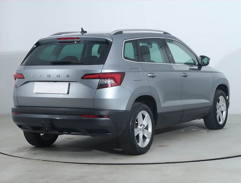 Škoda Karoq (2021) Style Plus 2.0 TDI - fotka 5 z 23