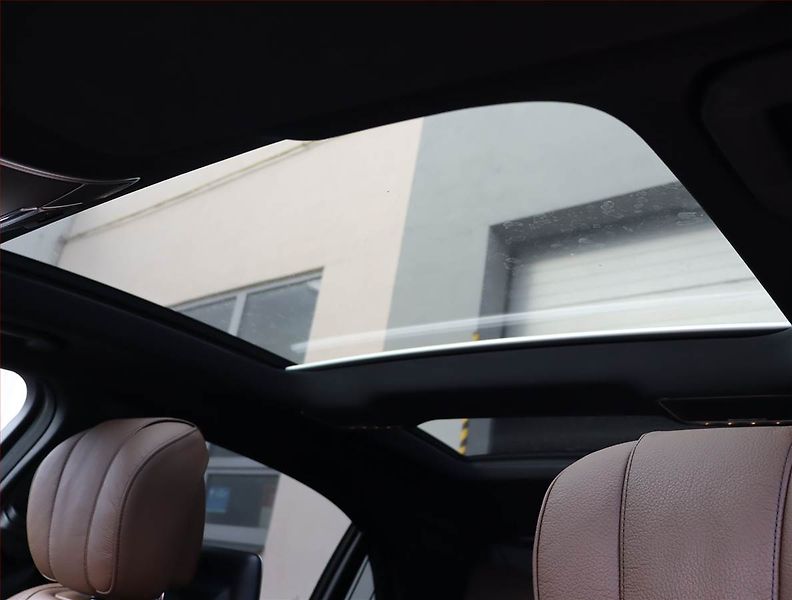 Mercedes-Benz Třídy S (2017) S 500 4MATIC - fotka 24 z 29