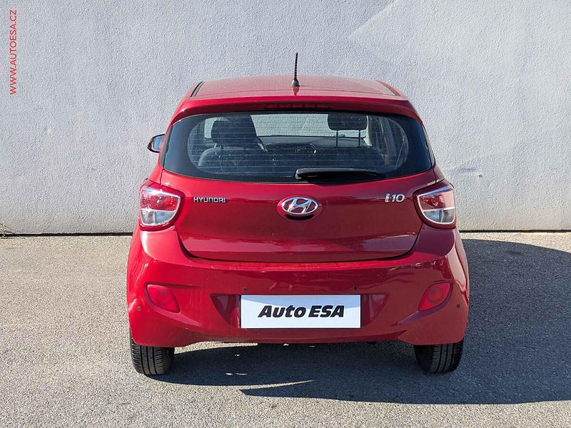 Hyundai i10 (2015) 1.0 i, ČR, AC, tempo, park - fotka 5 z 15