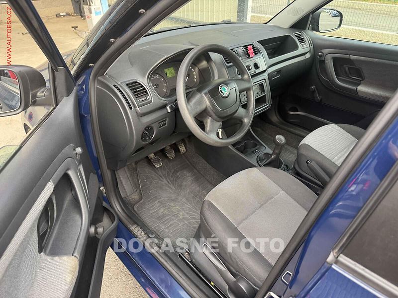 Škoda Fabia (2011) 1.2 HTP, ČR, AC - fotka 3 z 3