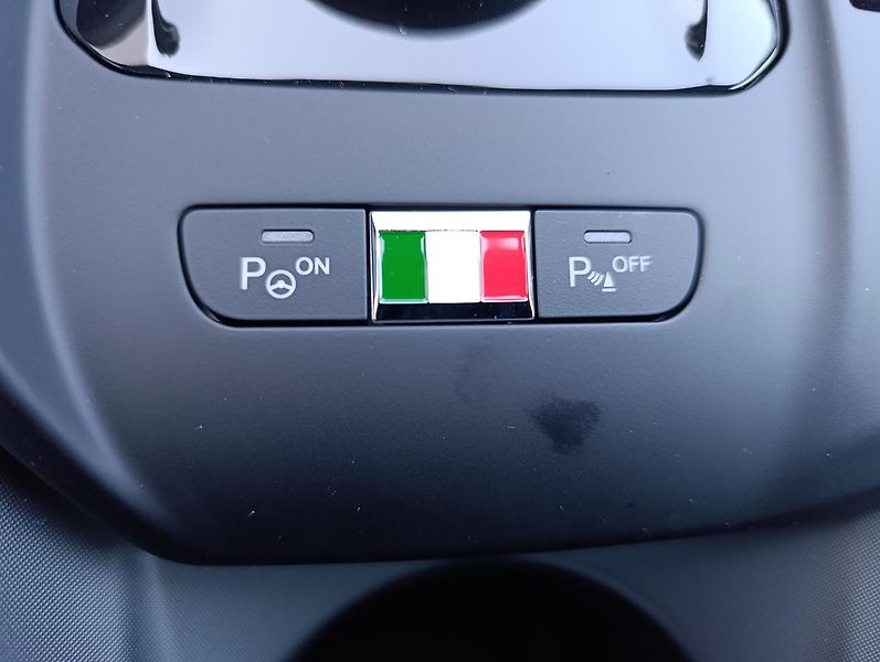 Alfa Romeo Tonale (2026) Sport Speciale 1,5 Ibrida 175k - fotka 40 z 44