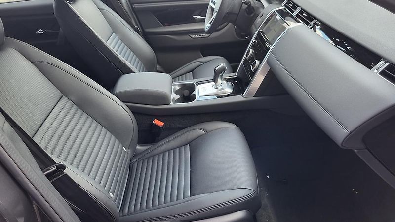 Land Rover Discovery Sport (2022) 2,0 SE D165 AWD Aut. - fotka 15 z 22