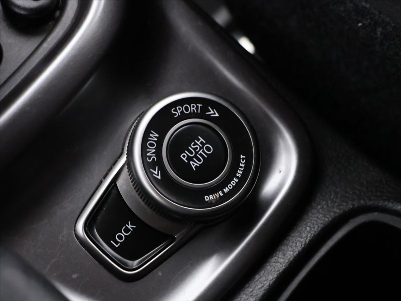 Suzuki Vitara 1.4 BoostJet Allgrip Premium - fotka 27 z 36