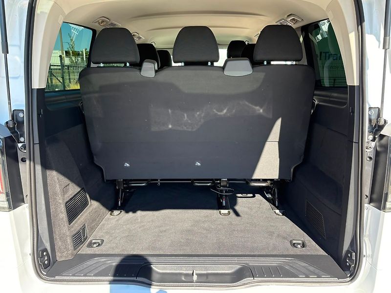 Mercedes-Benz Vito Tourer 116CDI Long 4Matic Pro - fotka 16 z 31