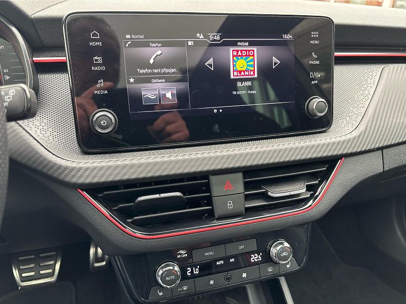 Škoda Scala 1,0 TSI 85 kW MONTE CARLO DSG - fotka 16 z 30